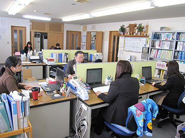 事務所内